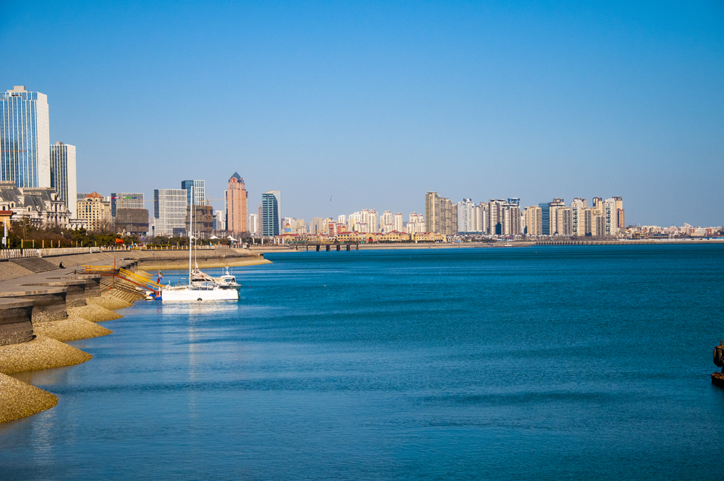 2019年3月中旬的青岛市西海岸新区的唐岛湾景色美不胜收