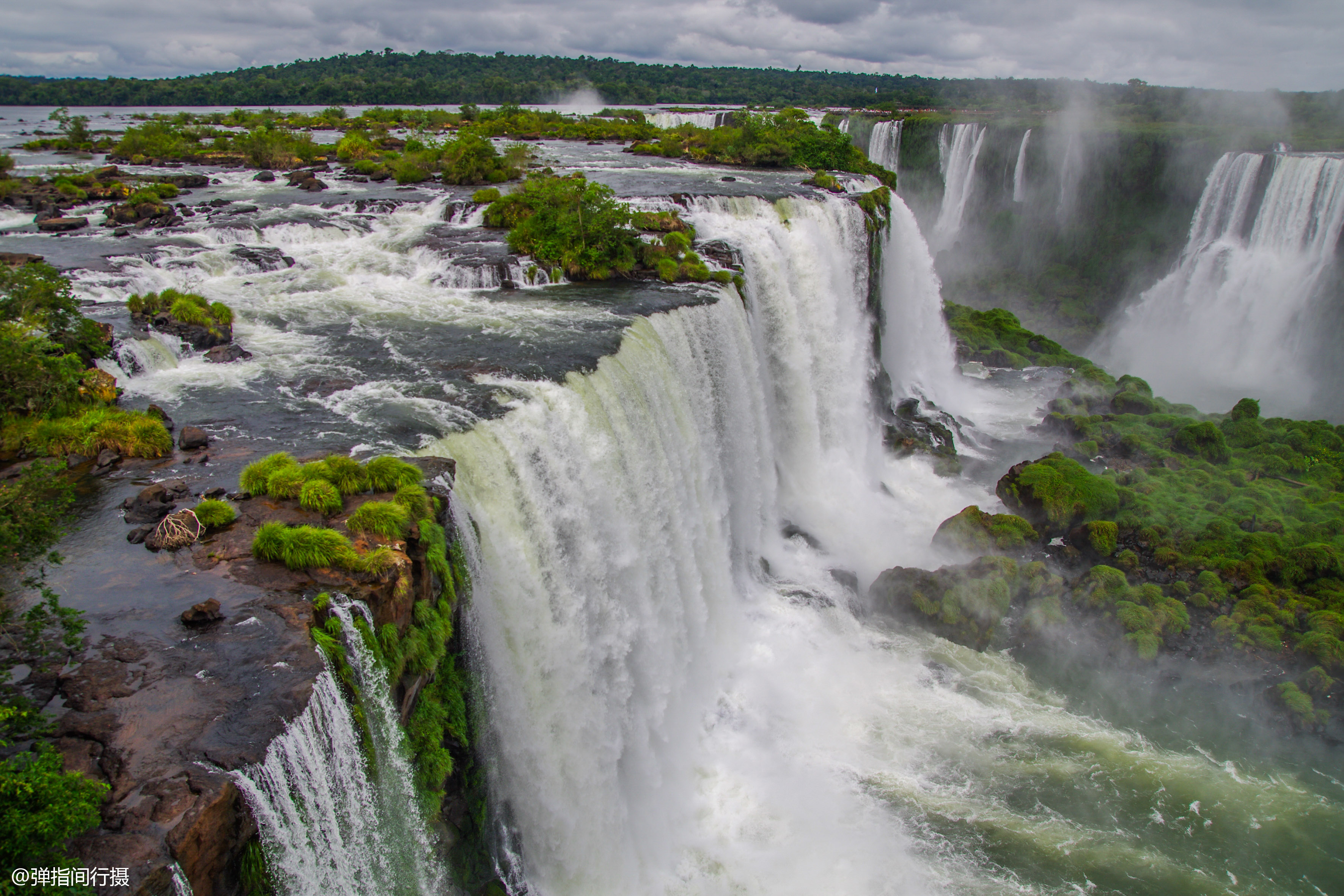 原创全球最宽的瀑布,宽4000米由270个瀑布群组成,横跨阿根廷和巴西