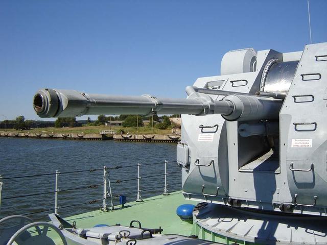 305mm舰炮图片