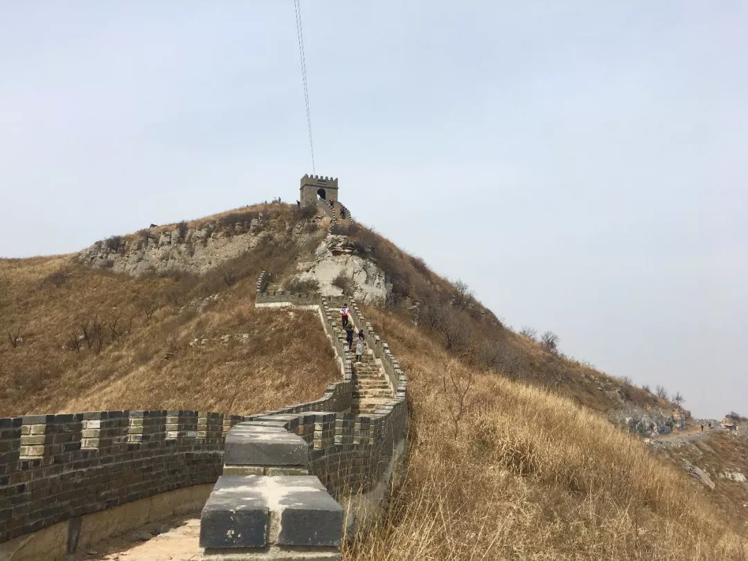 伏牛山系穿越,偃师小长城观景.