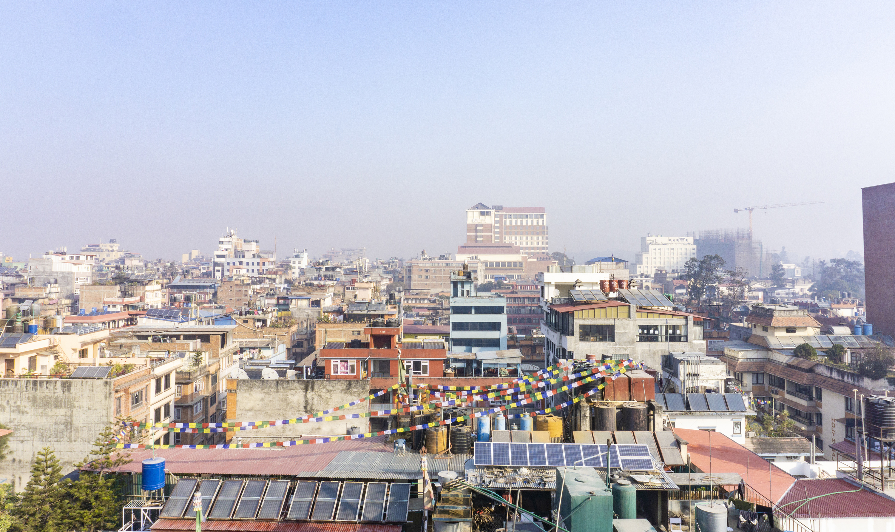 尼泊尔最大的城市,市区几乎没有什么高楼,还不如国内普通县城