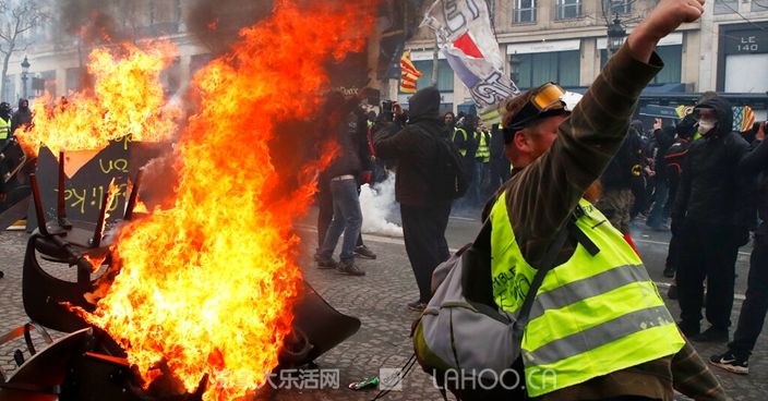 先是上周六(3月16日),法国再再再…一次的黄马甲抗议示威继续在巴黎