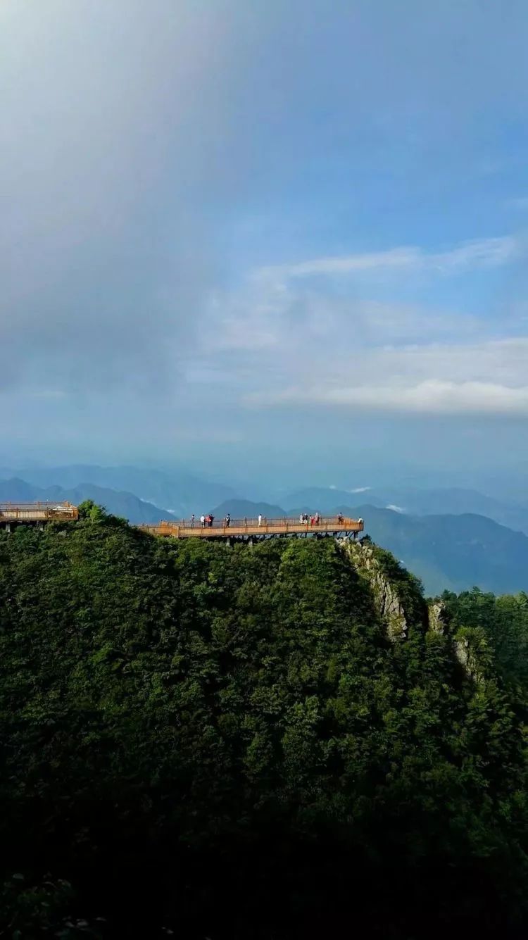 万源烟霞山风景区图片图片