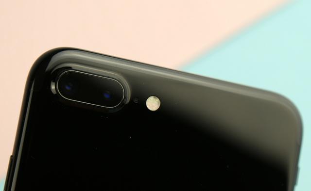 老旗艦大比拼iphone7p和8p到底誰更值看完就不會被坑了