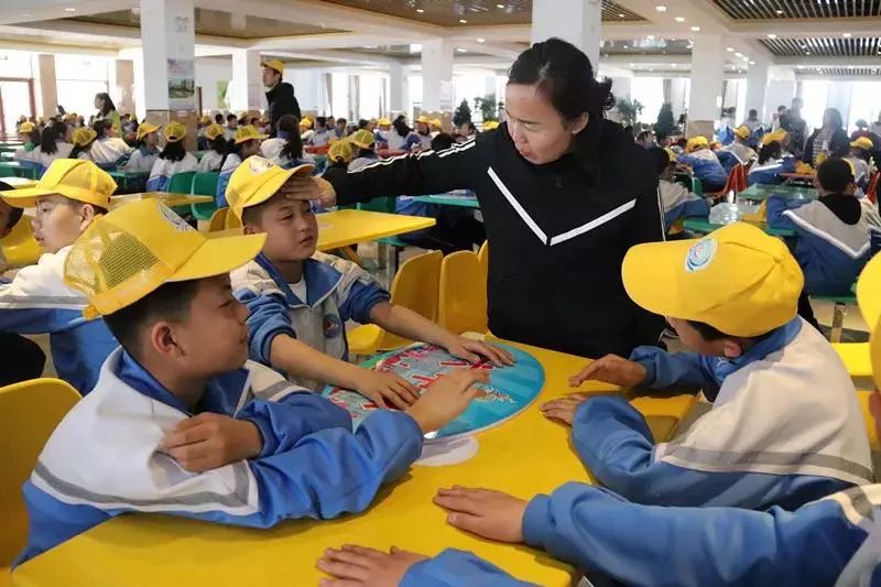 不一樣的課堂青山區中小學生綜合實踐活動第二期開營啦