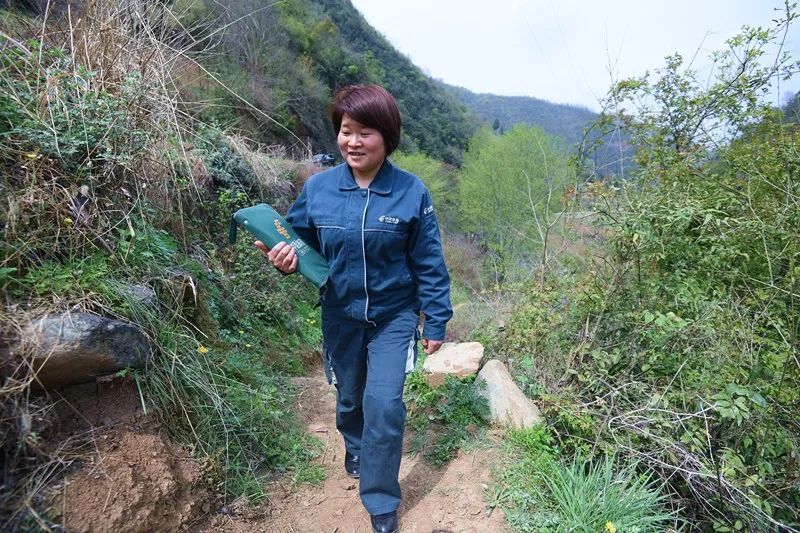 风采│赵明翠要把两会精神传到群众当中去