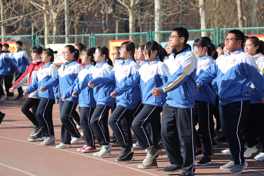 衡水二中2019年上半年首個校園接待日迎來全國萬餘名參觀者