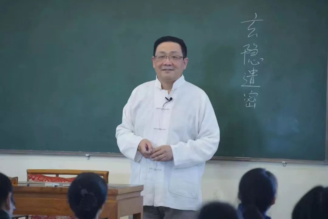 无从说起⒅│我不怀念过去,也不担心未来