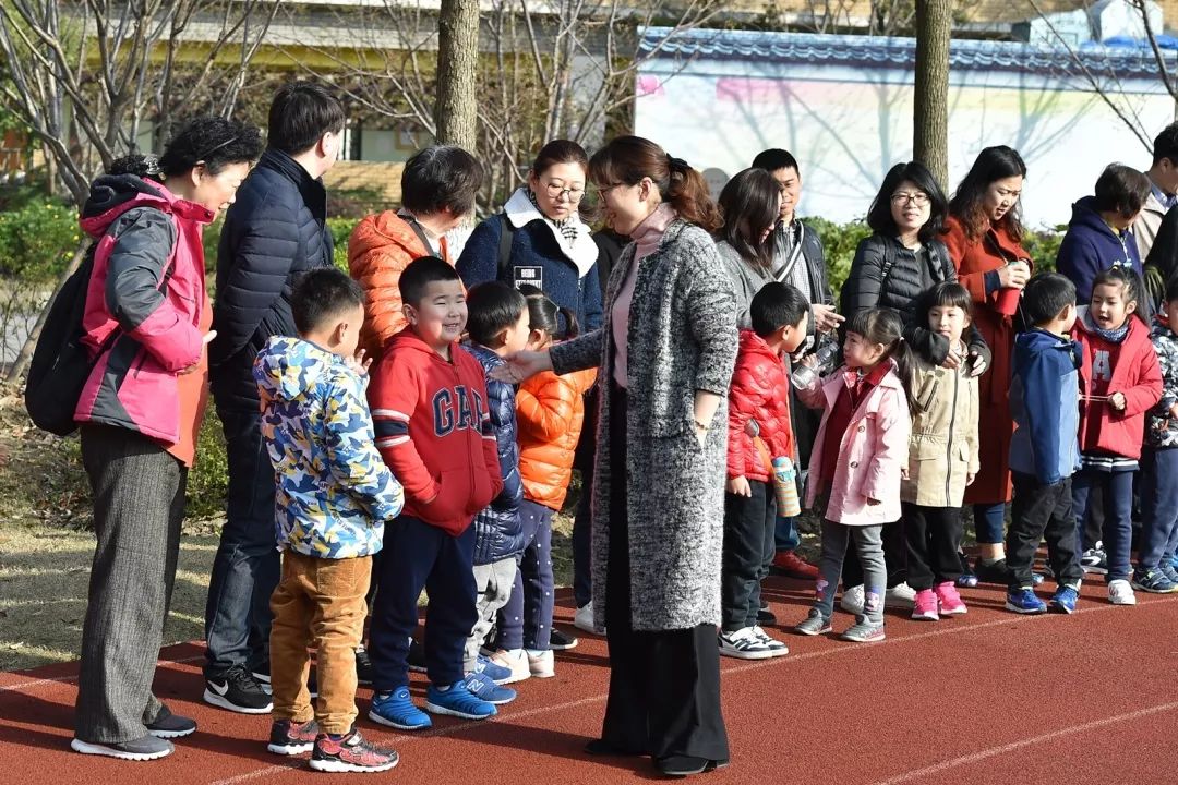 虹桥小学举行"校园开放日"活动