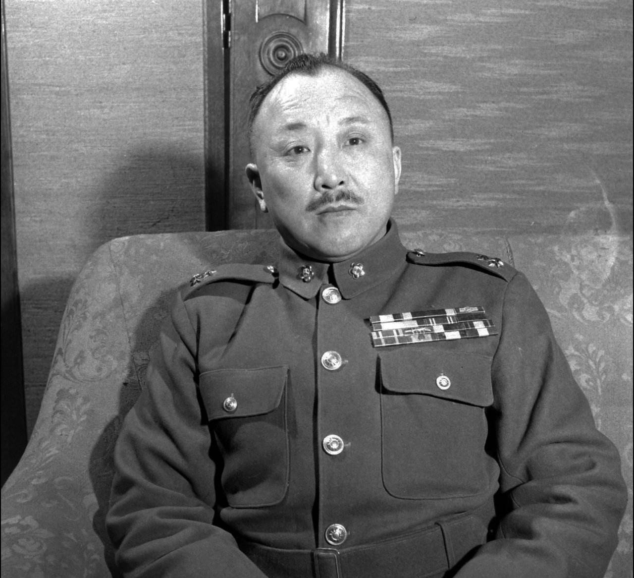 原创蒋介石五虎上将,个个都是他心腹,为何只有卫立煌与他分道扬镳!