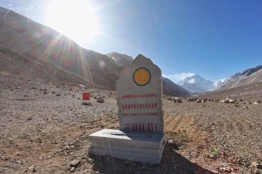 珠峰大本营石碑图片