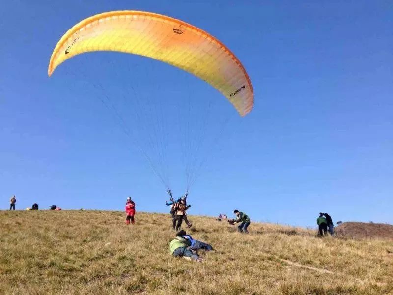 哈吼滑翔伞重力滑板车雪山激流真人吃鸡桐庐人又可以来这里浪起来啦