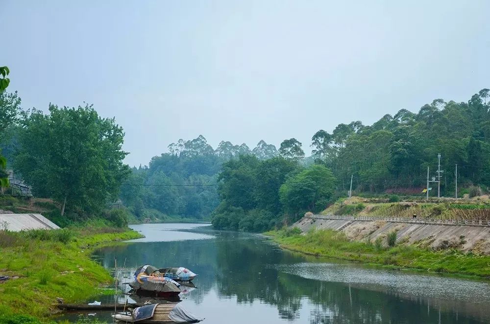 清流河上唯一一座雙層大橋,在當年,順河人一提起它,可是滿滿的驕傲.