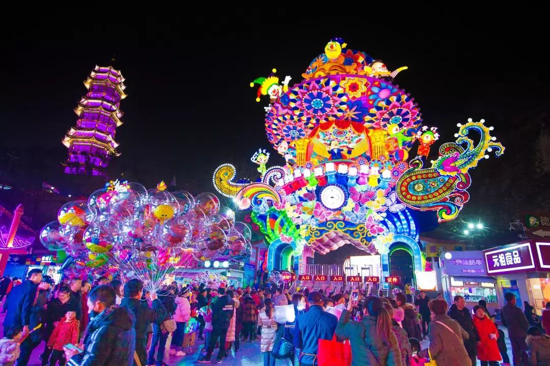 扬州乐园自贡灯会图片