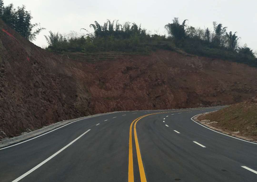 该道路起点位于文华大道与竹海大道交汇处附近,终点位于三十里河滨