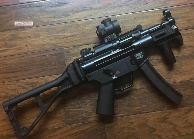 一,新枪支mp5k新的冲锋枪mp5k将取代vector出现在新的雪地地图中