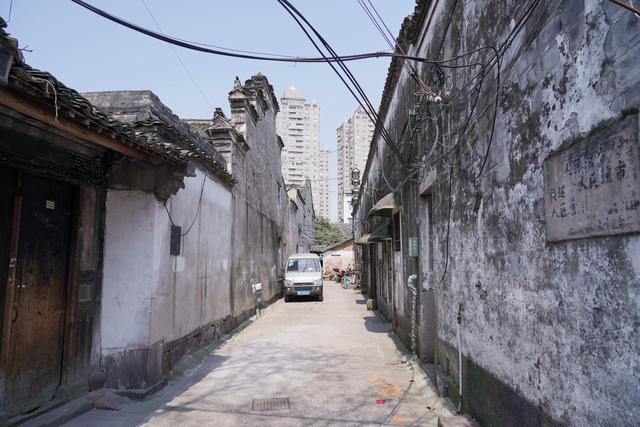 宁波这条街道仅100来米不是景区却比南塘老街更值得一看
