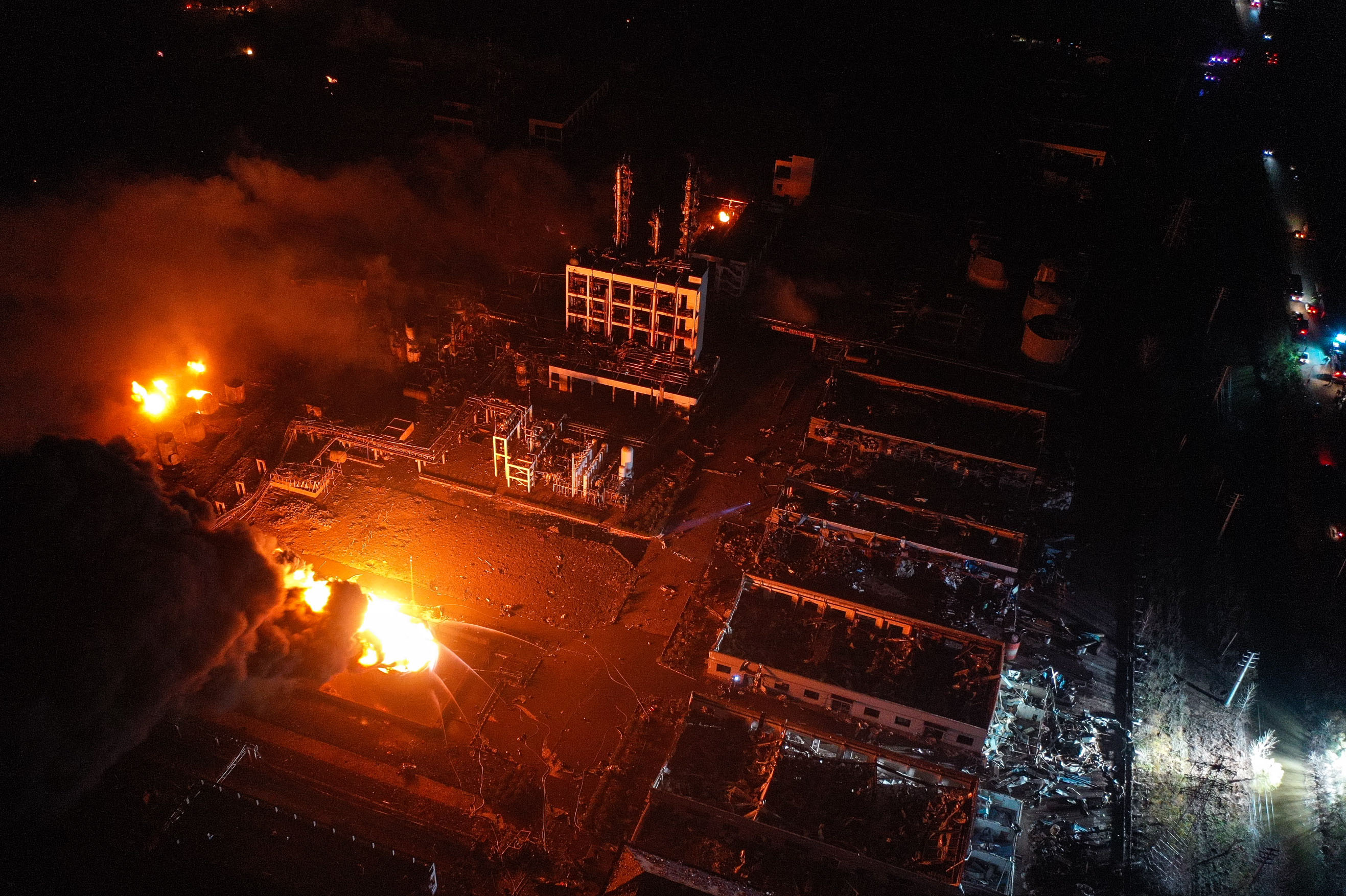 江苏盐城化工厂爆炸已救出31人_响水县