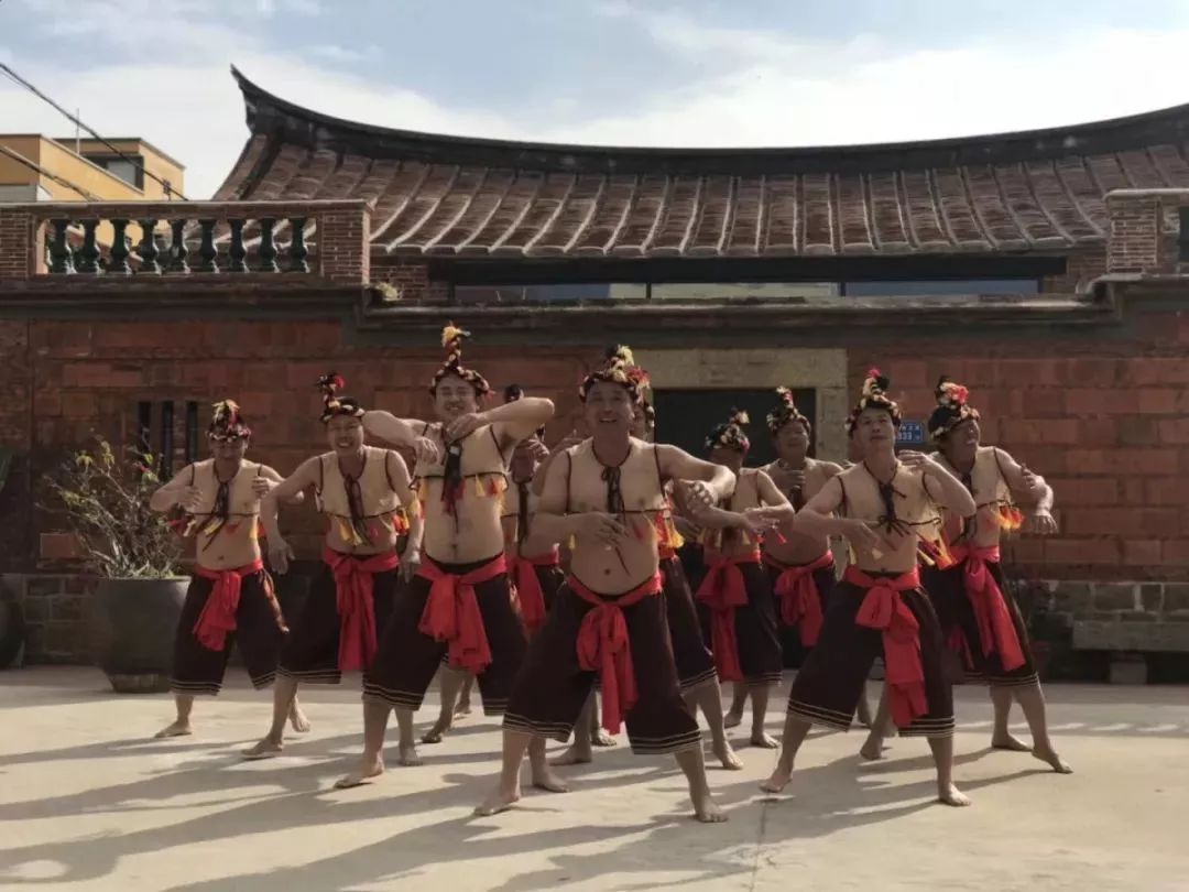 泉州笋江公园拍胸舞图片