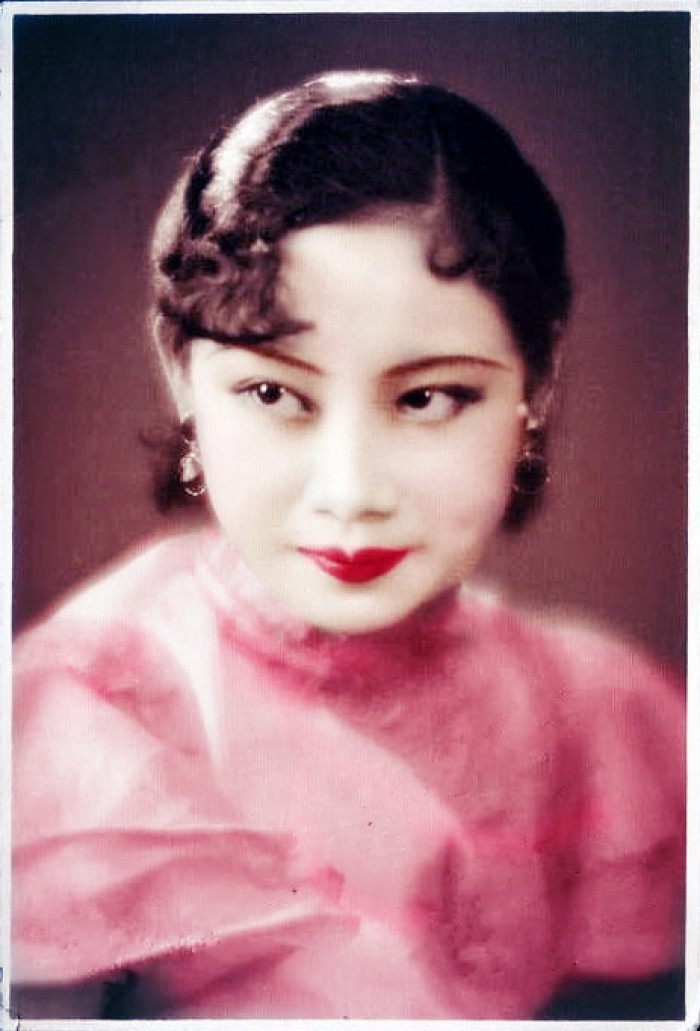 年,女,苏州吴江黎里人,是二十世纪二十年代初上海的著名影星,1921年