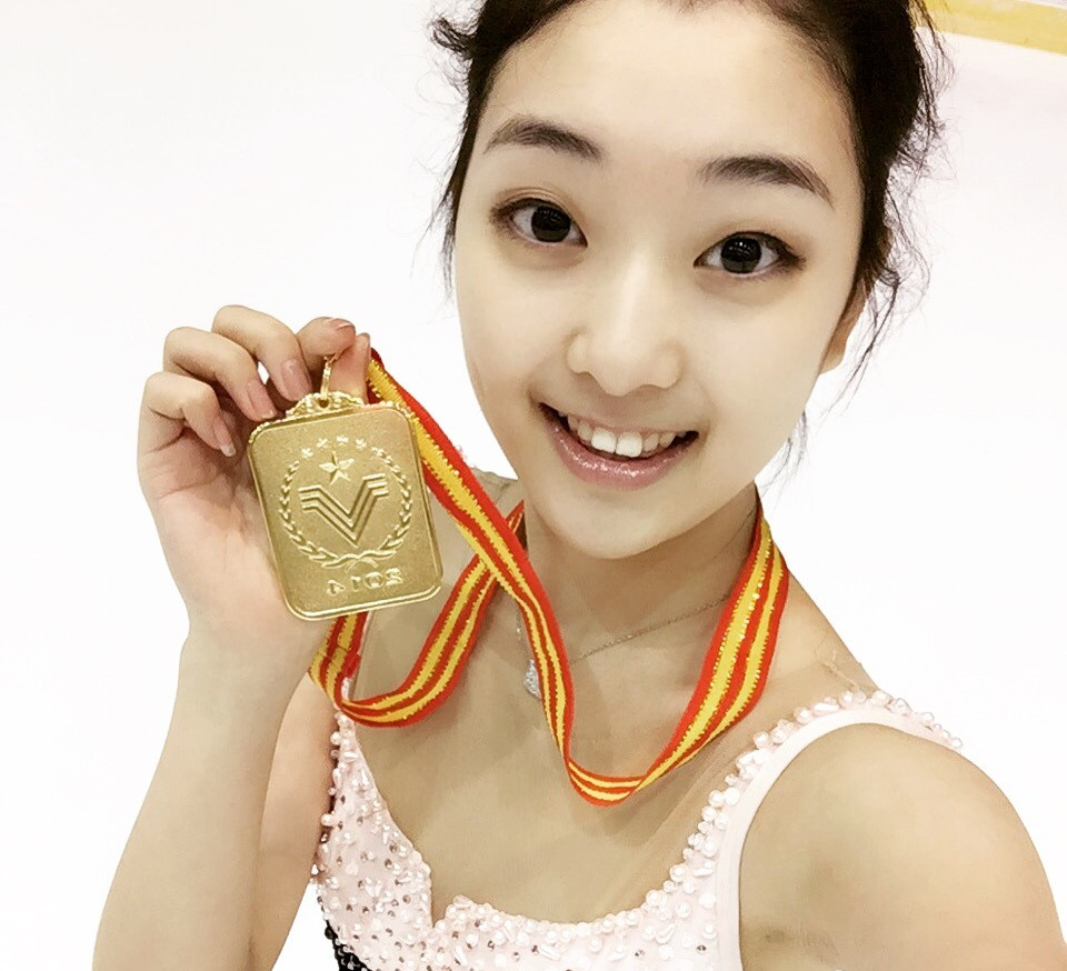 16 李子君,1996年12月14日出生于吉林省长春市,前中国花样滑冰运动员