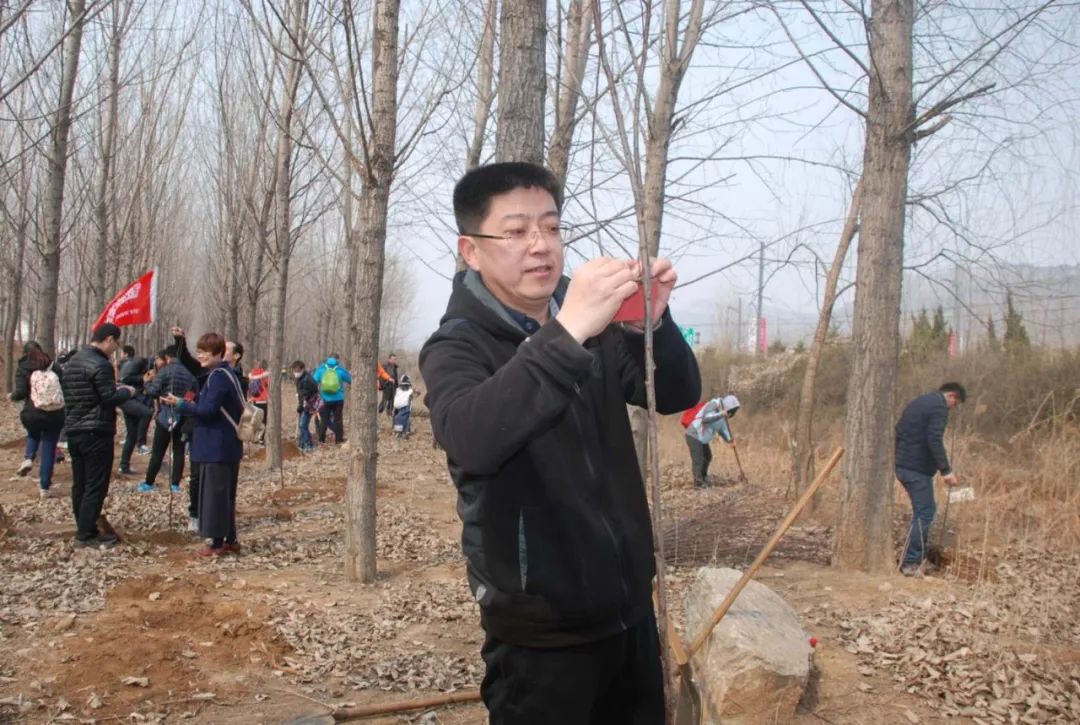 齐晓亮通过天安门广场的阅兵装备最先看到的都是我们的产品