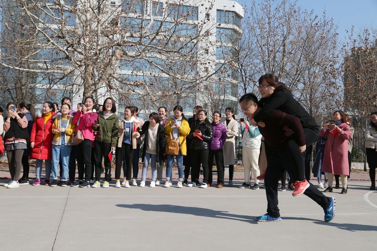 濱州市人民醫院白衣天使慶祝三八婦女節趣味運動會