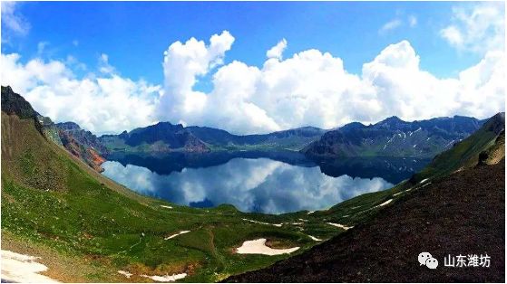 2019年4月30日前, 全國遊客免門票遊覽長白山北景區和西景區雪季美景.