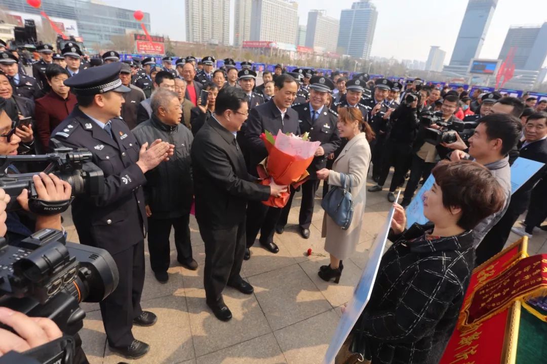 兰山公安王行军女婿图片