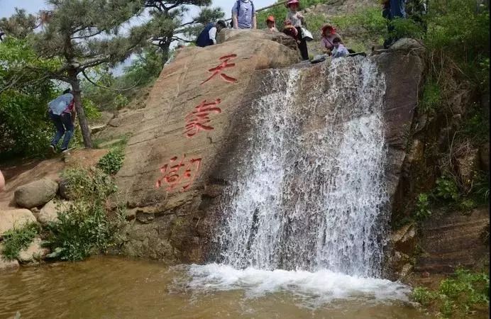 什么湖什么瀑的成语_成语故事图片