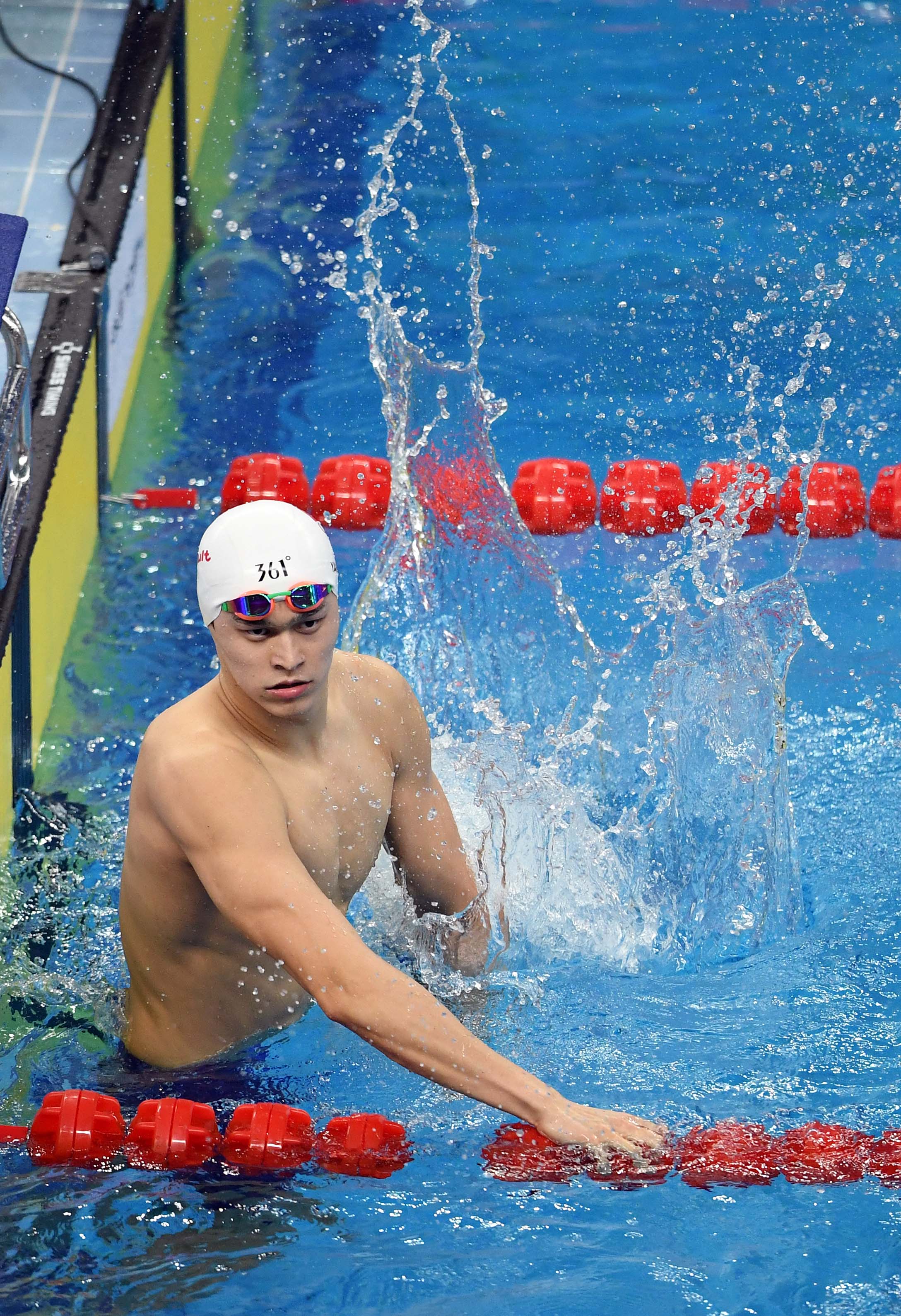 游泳——全国冠军赛:孙杨200米自由泳夺冠