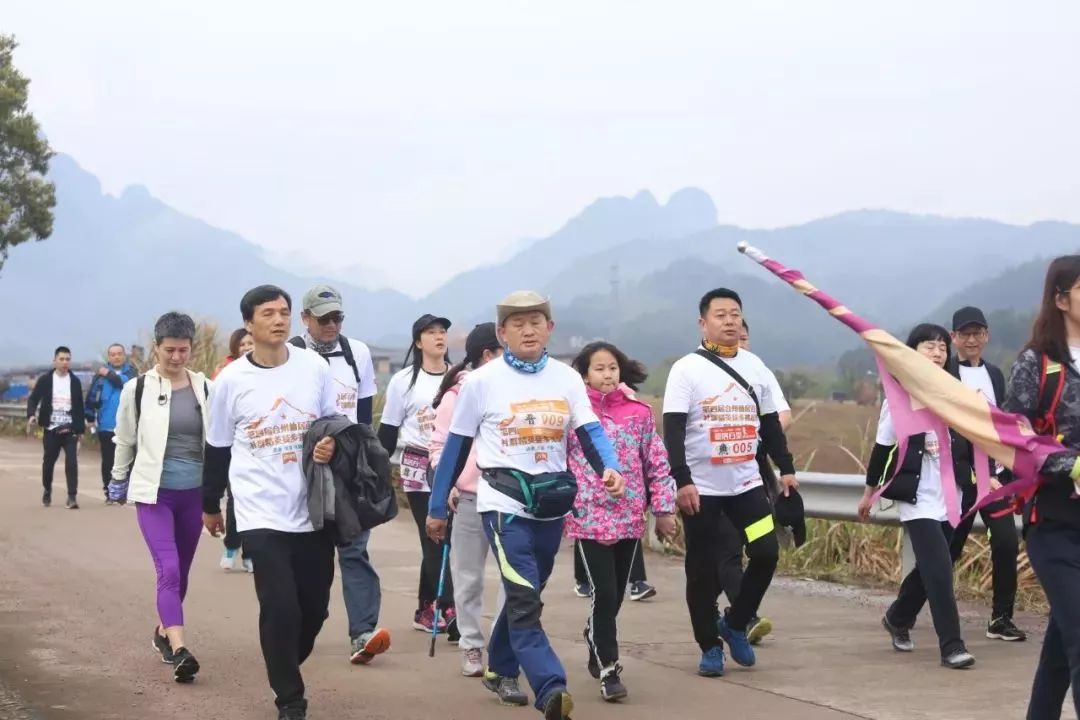 台州仙居两男子图片