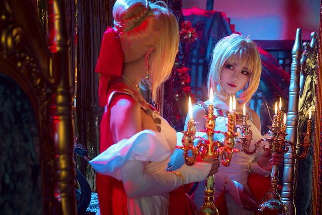 cos:玫瑰花下的御姐尼祿.