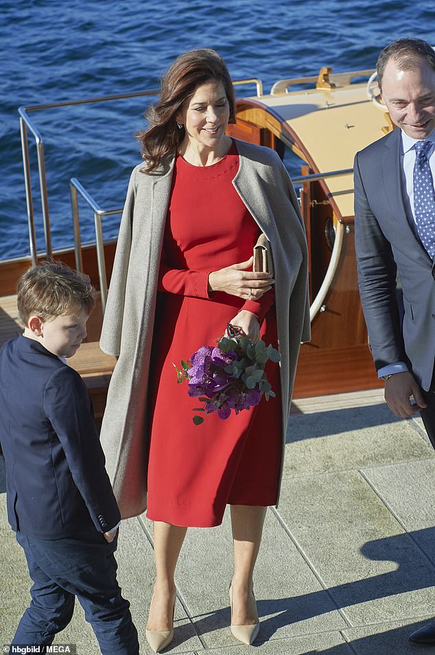 丹麦王妃玛丽最新出访图片