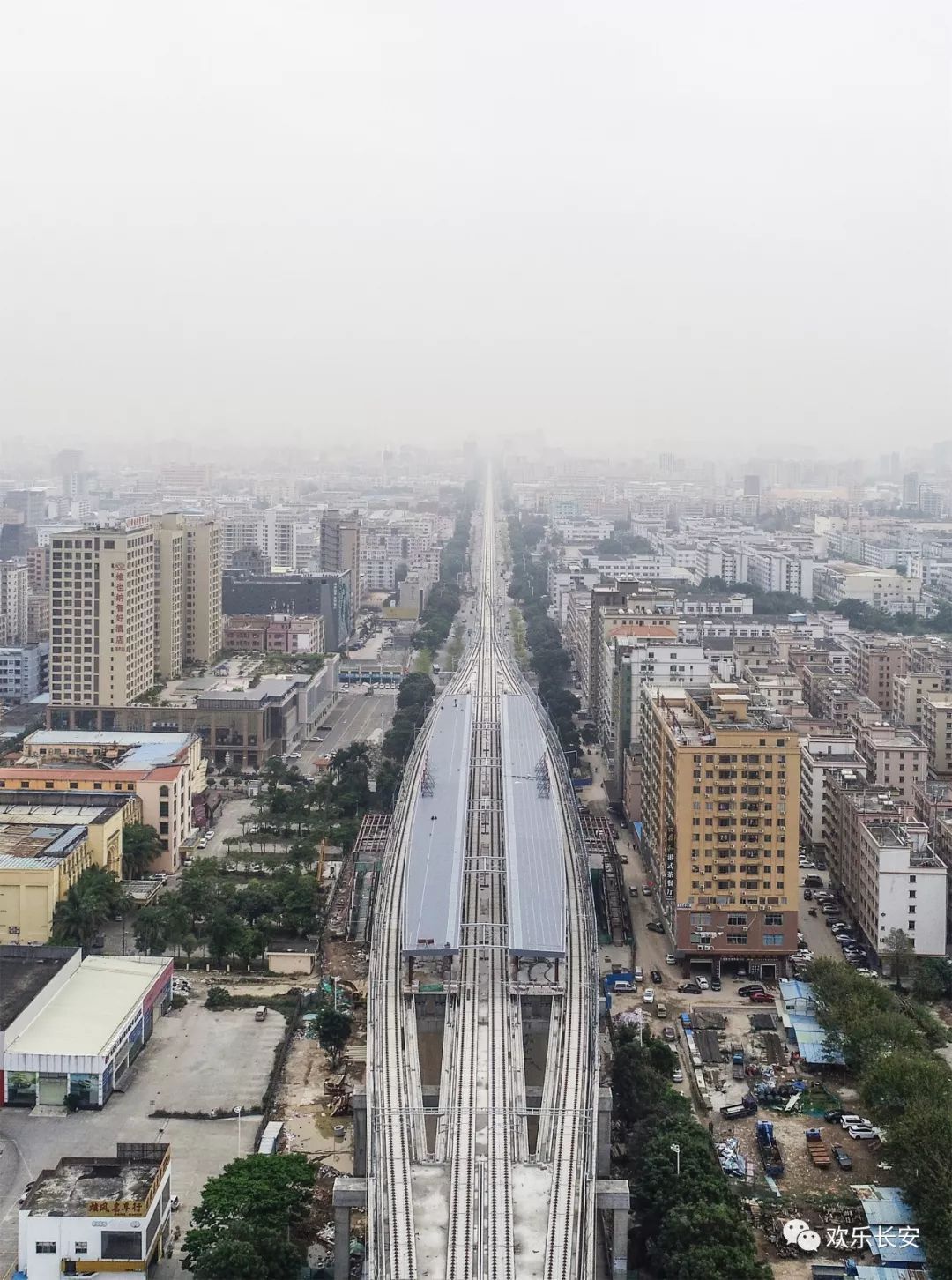 穗莞深城际铁路西乡站图片