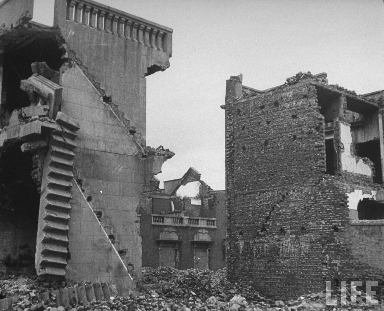 战争后的废墟图片图片