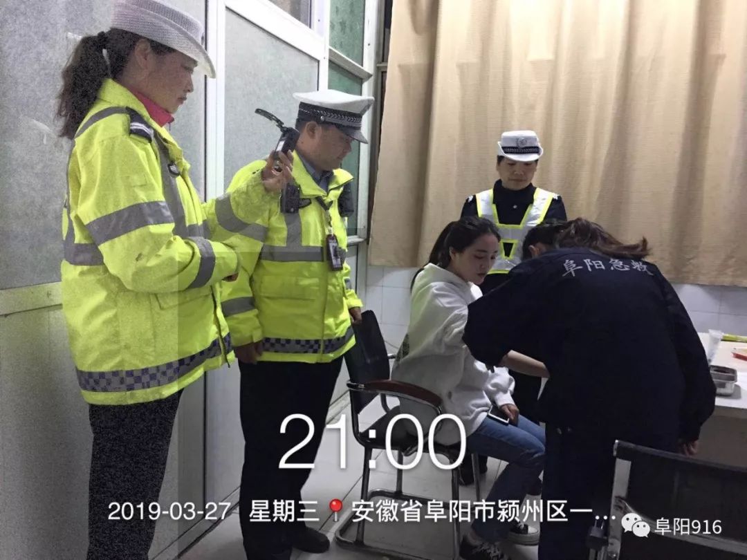 交警二大队前往五大队辖区,互查组在南站路口与五大队联合开展统一