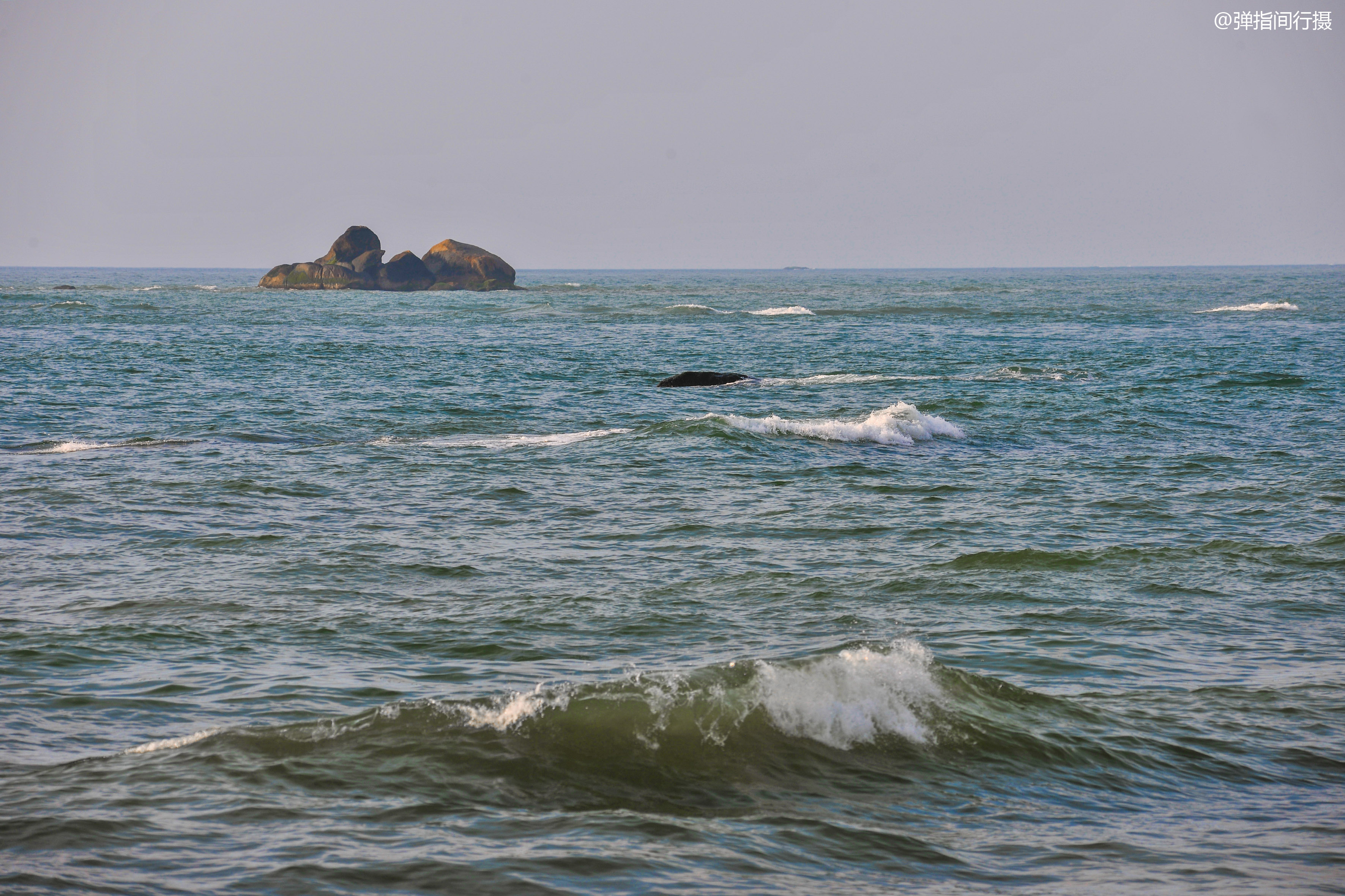 原创博鳌风水奇景:玉带滩分隔江河和大海,圣公石屹立大海庇护民安