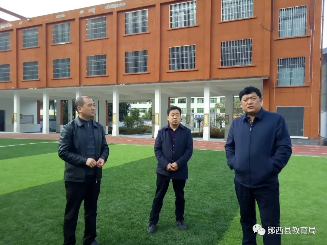 (通讯员:刘厚春)学校工程建设情况检查督导香口,上津,马安等乡镇深