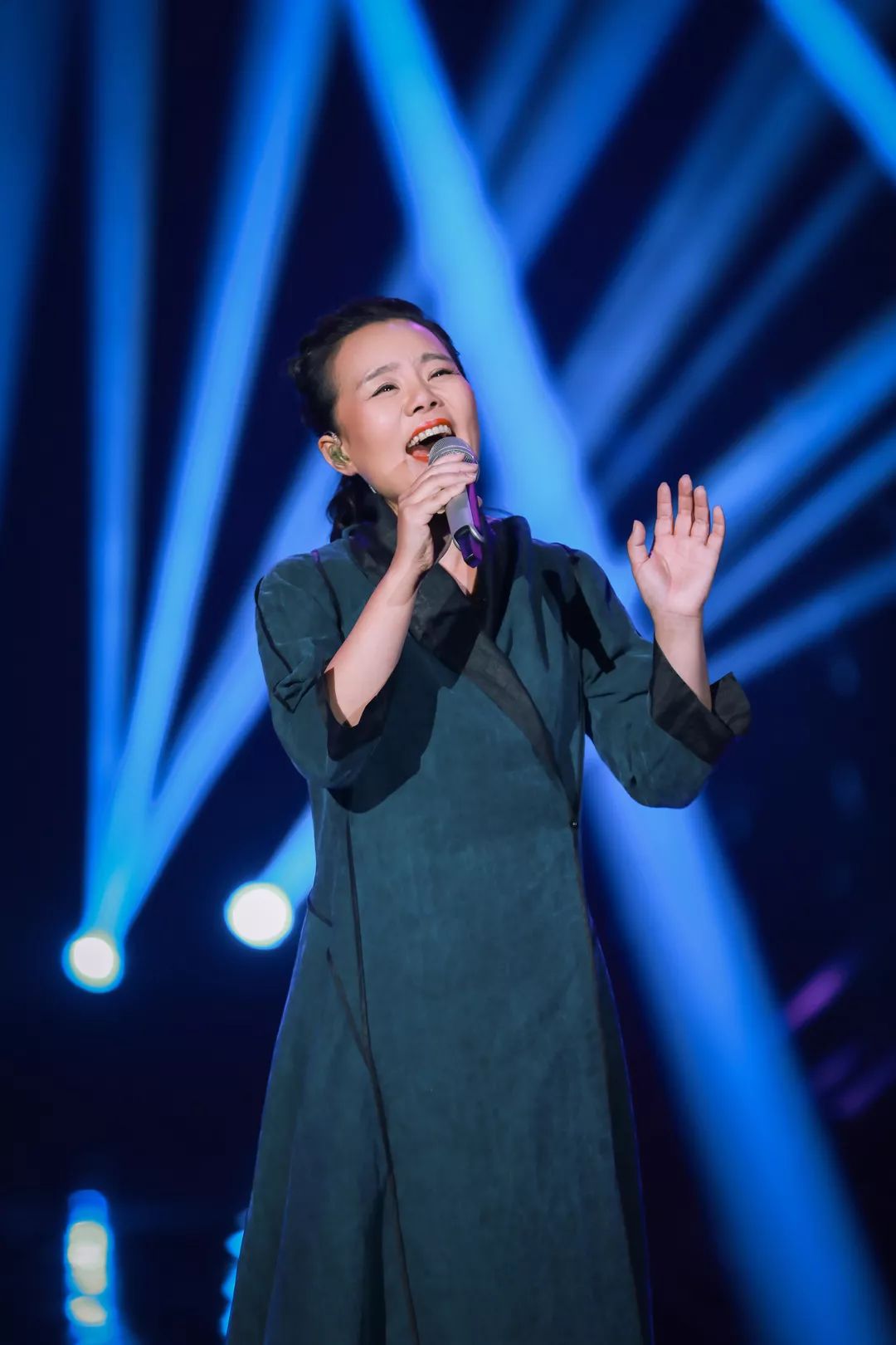 唱具有中国音乐之魂的歌,是龚琳娜此次来到《歌手》的目的