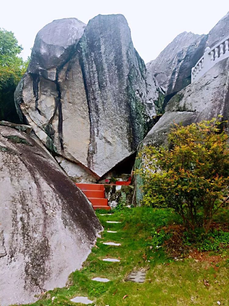 现在才知道同安莲花山上有古迹可一览同安城胜景