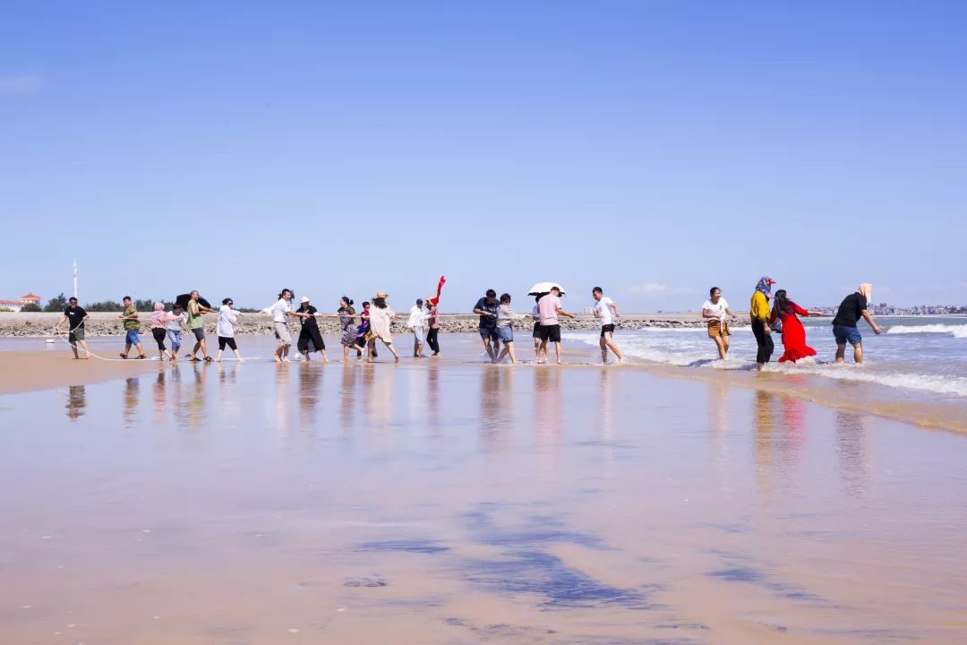 的海水會在短短兩三個小時內全部消失,整個海底世界會出現在你的面前