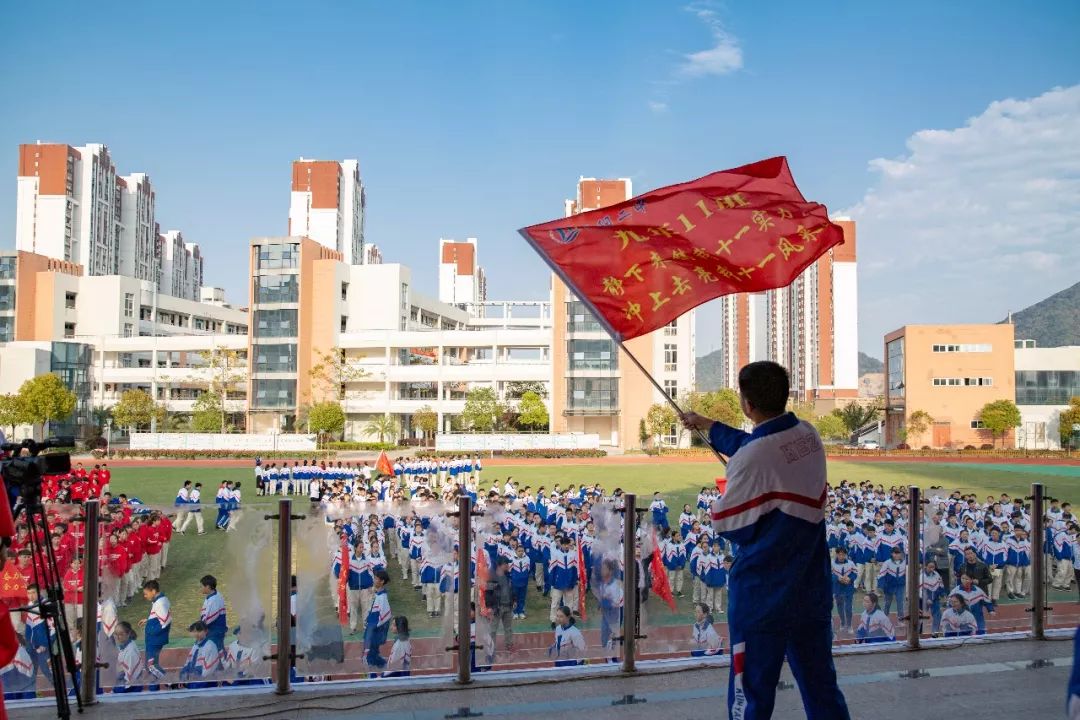 少年自有少年狂,不负韶华争荣光 ——记昆阳二中2019届誓师大会