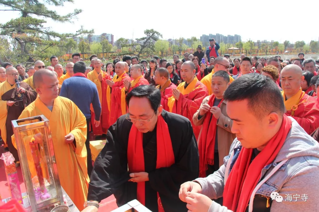 當地法光寺隆旭法師,興隆寺自定法師,紹隆寺計開法師,天佛寺延武法師