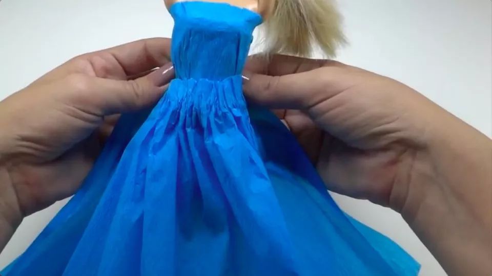 【衣服】用纸给芭比娃娃做一件灰姑娘礼服裙