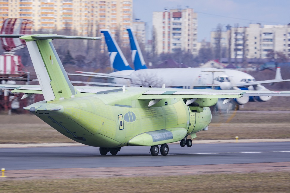 這架飛機是聯合飛機(uac)穩定部隊的一部分,在飛行員nikolai kuimov