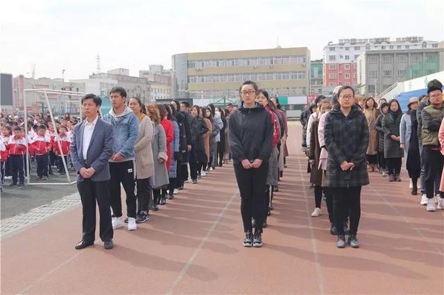 基層動態東營區三中舉行緬懷革命先烈爭做新時代好少年系列活動啟動