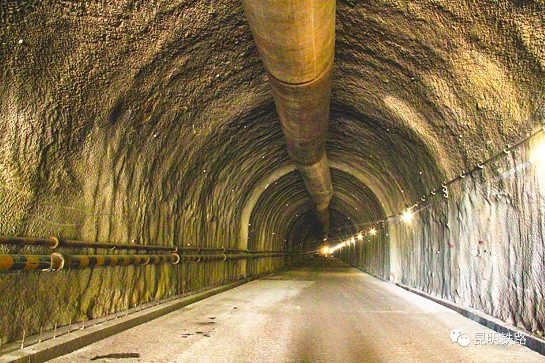 金沙山隧道图片