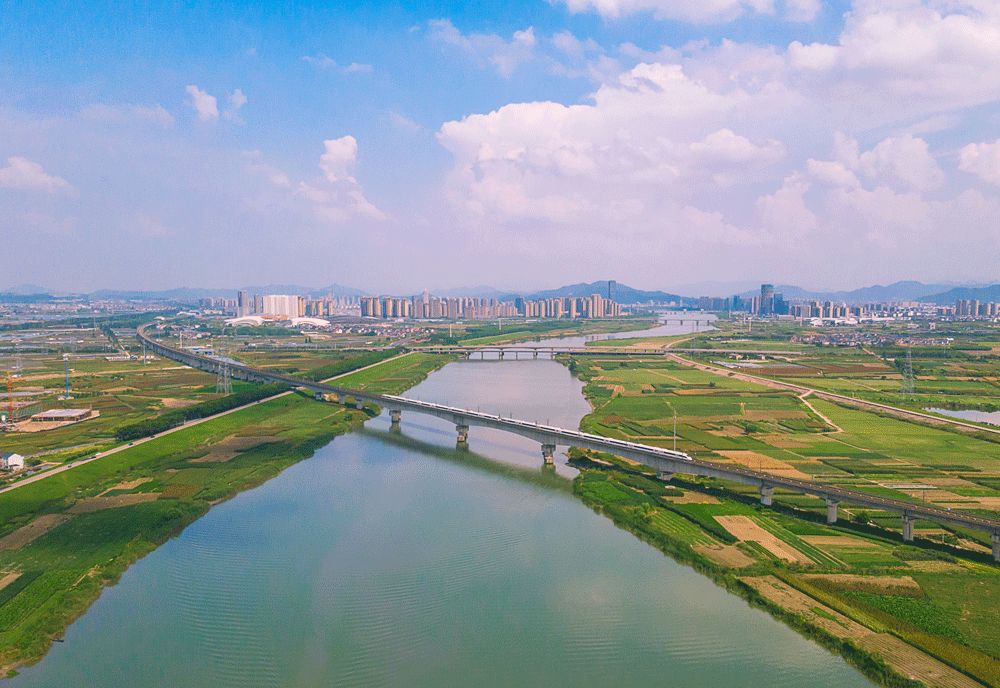 曹娥江无尽的想象空间西湖景区年接待游客数量目前已突破8000万人次