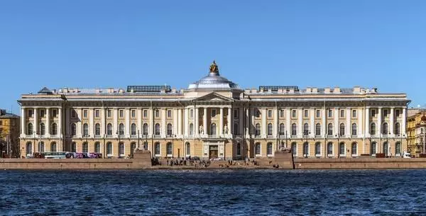 圣彼得堡国立艺术学院图片